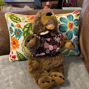 Build-A-Bear beaver - makes happy sound when pushed arm good shape